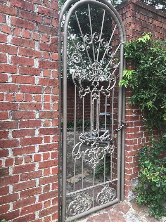 932 Knox St, Houston TX  77007-5120 exterior