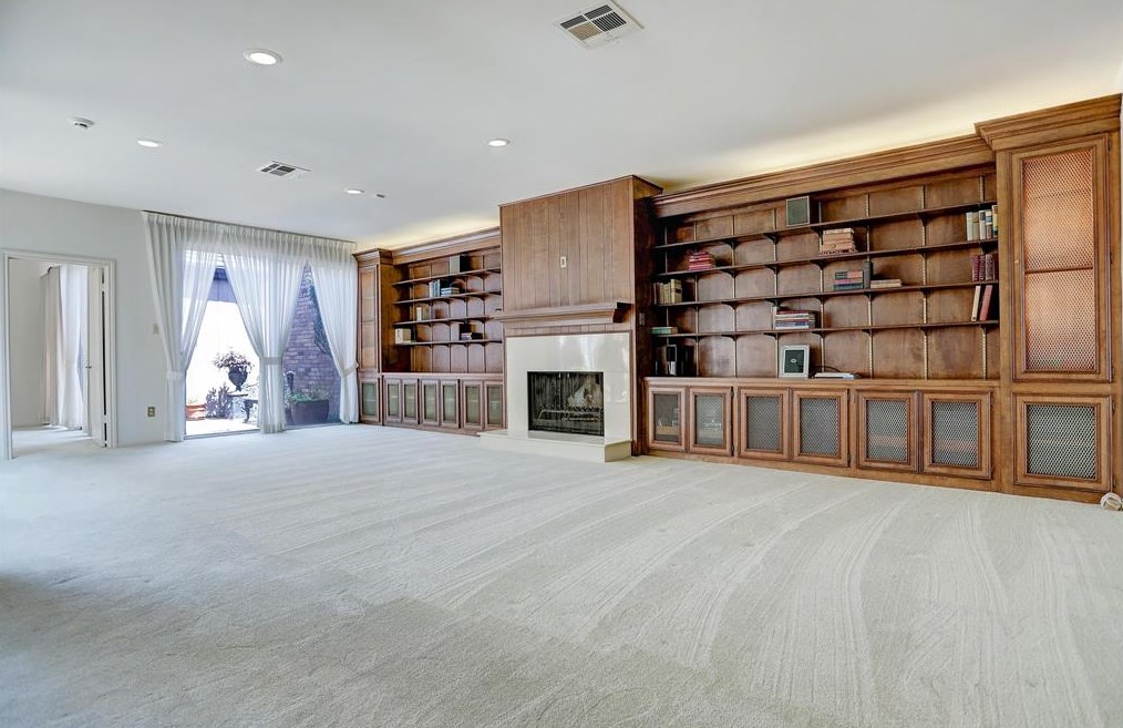 1526 Gessner Rd, Houston, TX 77063-1114