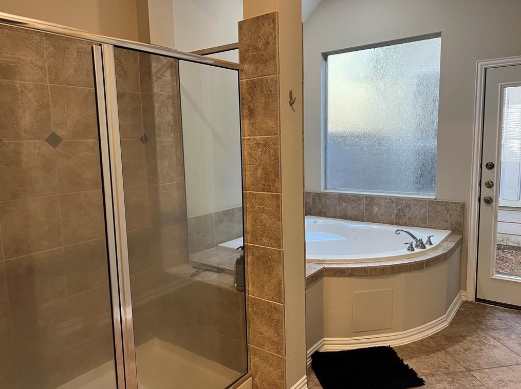 2 S Crescendo Path Pl, Spring, TX 77381