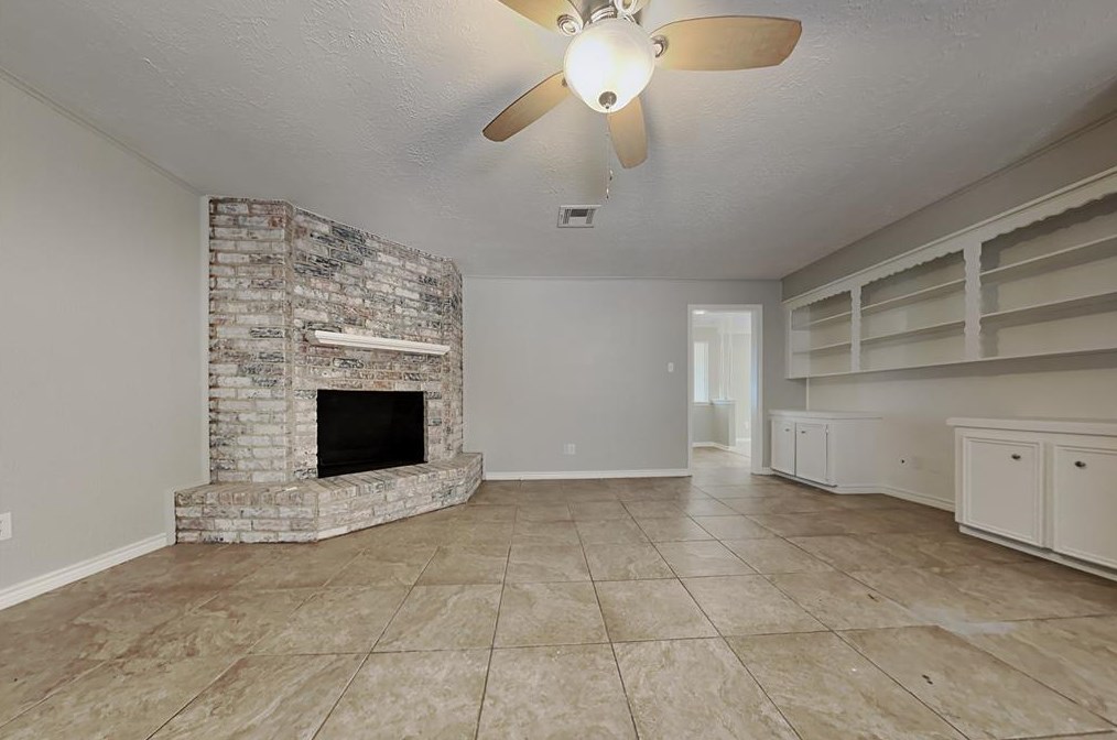 1951 Shadow Rock Dr, Humble, TX 77339