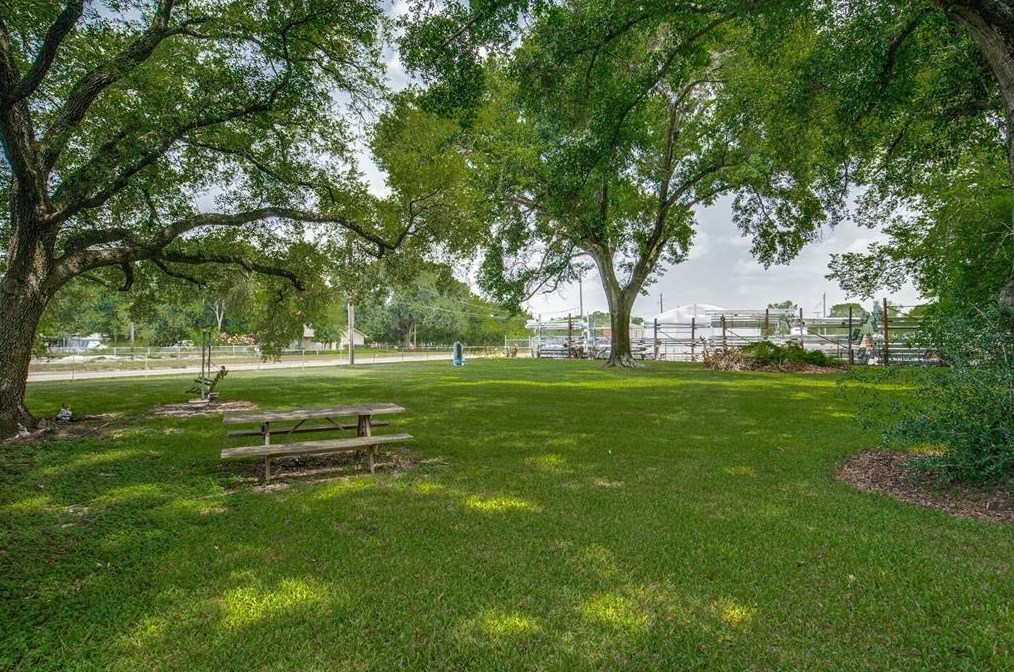 5930 Killough St, Houston, TX 77086