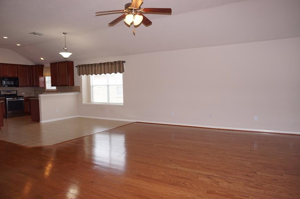 2923 Texas Trail Ln, Manvel, TX 77578-3256