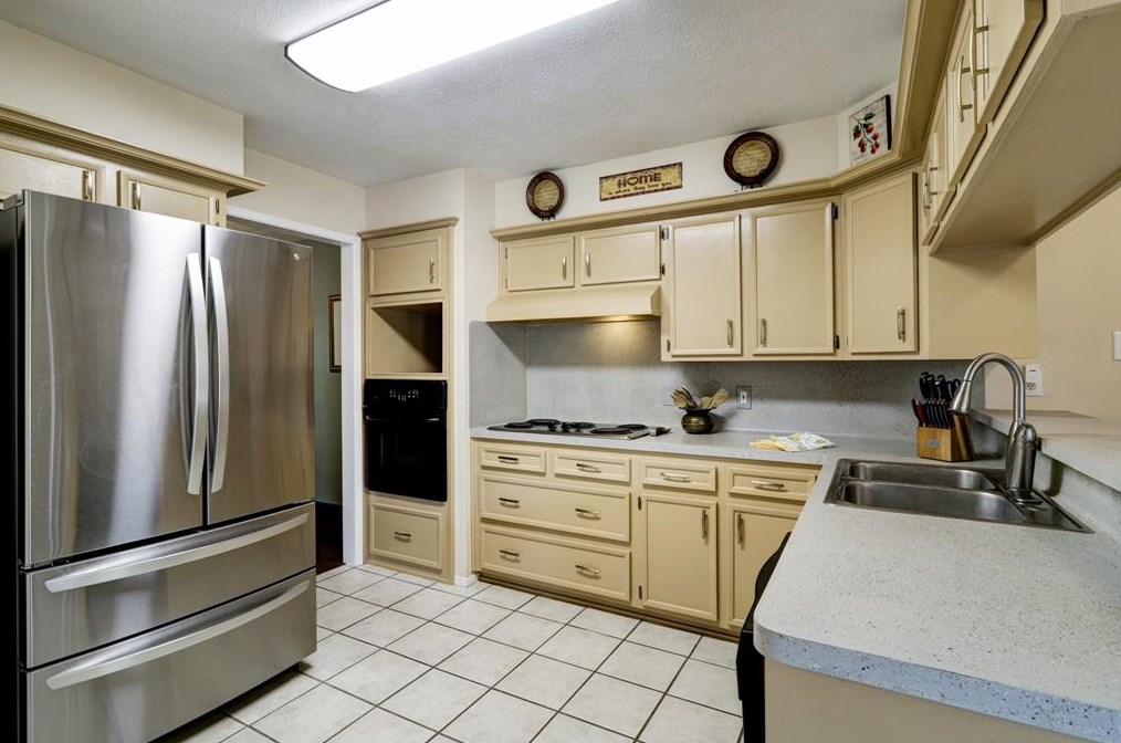 3022 Blue Mdw Cir, Sugar Land TX  exterior