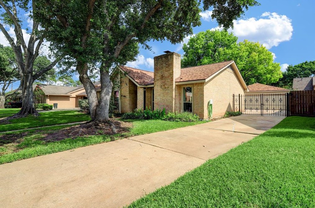 3022 Blue Meadow Cir, Sugar Land, TX 77479-1507