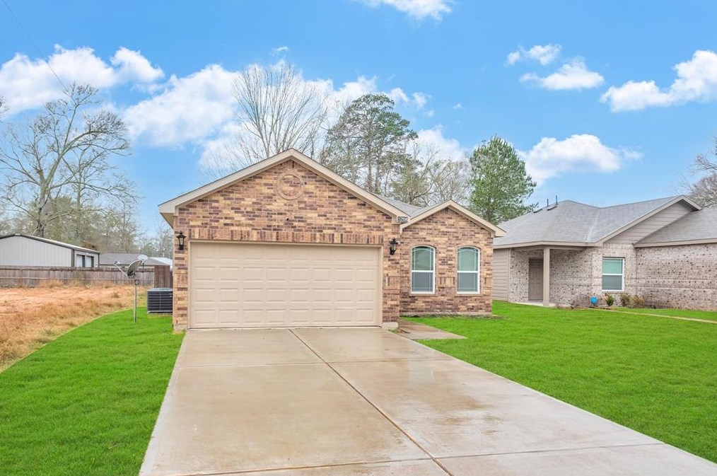 1206 Parkhurst Ave S, Cleveland, TX 77327