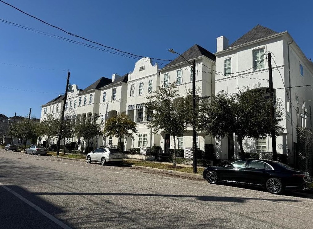 2318 Hutchins St, Houston, TX 77004
