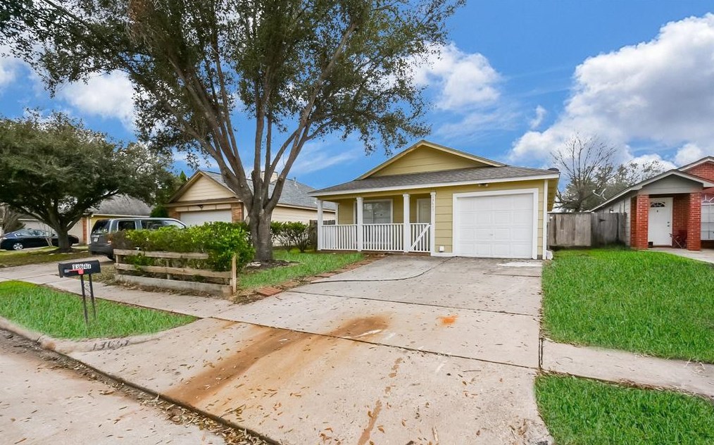 13647 Corrigan Dr, Houston, TX 77014