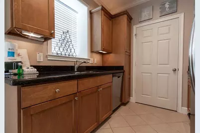 7000 Seawall Boulevard #813, Galveston, TX 77551 - Photo 4