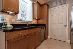 7000 Seawall Blvd, Galveston, TX 77551 - Photo 4