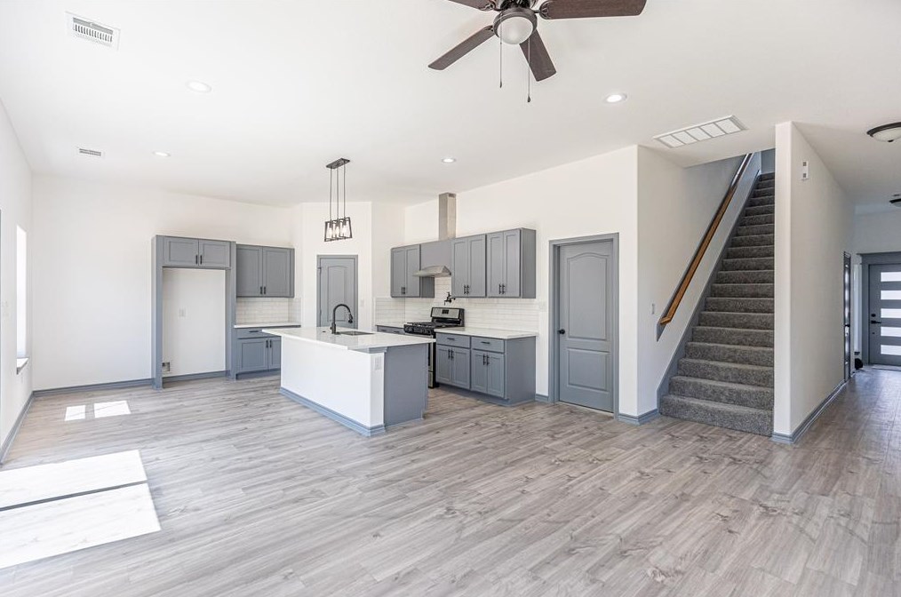 10213 Ashville Dr, Houston TX  77051-3622 exterior