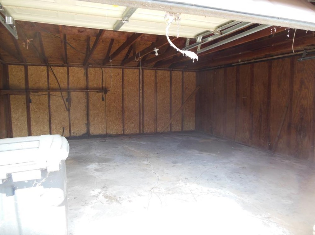 8110 Livingston, Houston TX 77051-1421 exterior