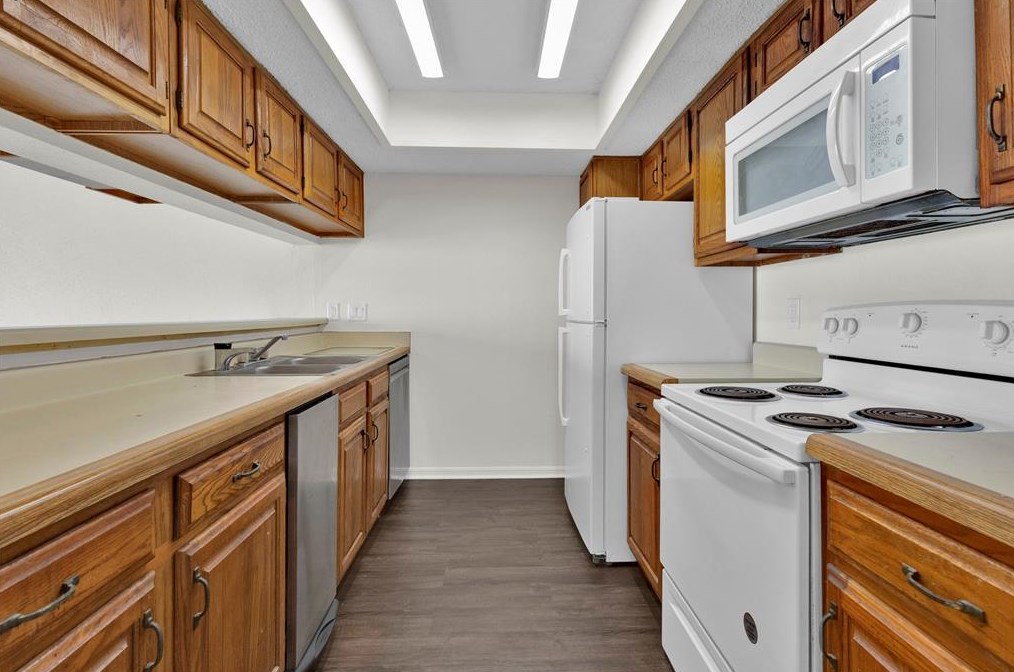 2830 S Bartell Dr #23, Houston, TX 77054