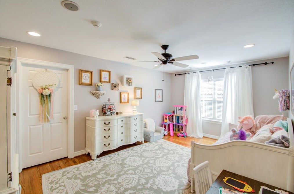 2319 Wilde Rock Way, Houston TX  77018-7147 exterior