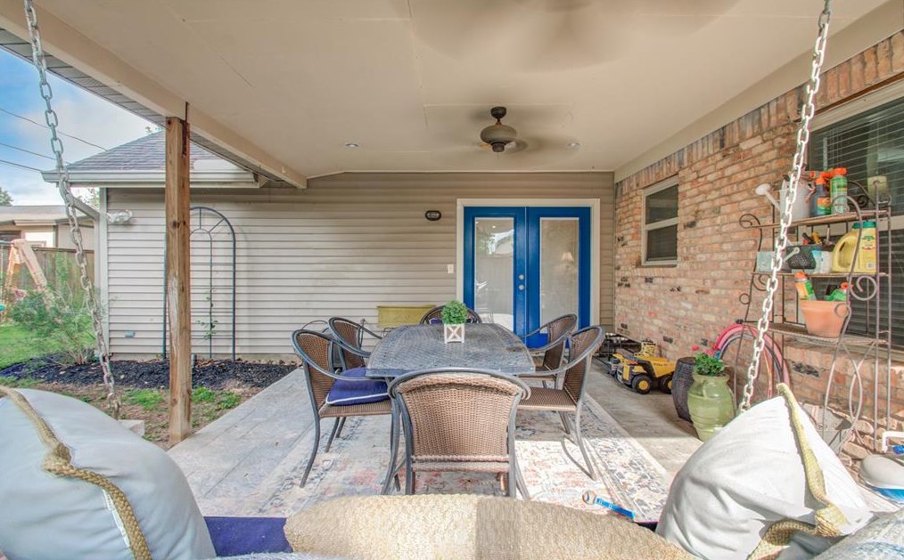 2319 Wilde Rock Way, Houston TX  77018-7147 exterior