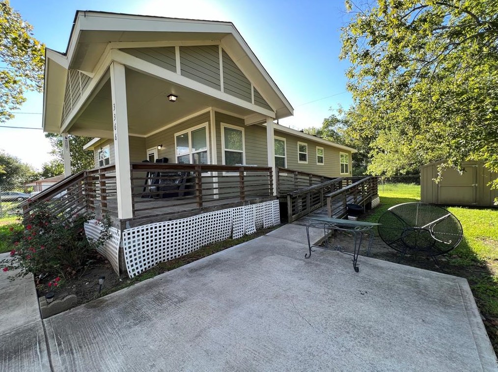 3366 Airport Blvd, Houston, TX 77051