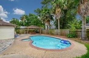 306 Priscilla Ct, Houston, TX 77015