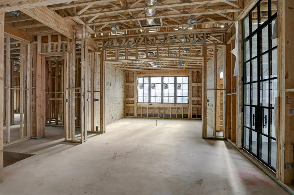 10830 Roaring Brk Ln, Houston TX 77024-6813 exterior