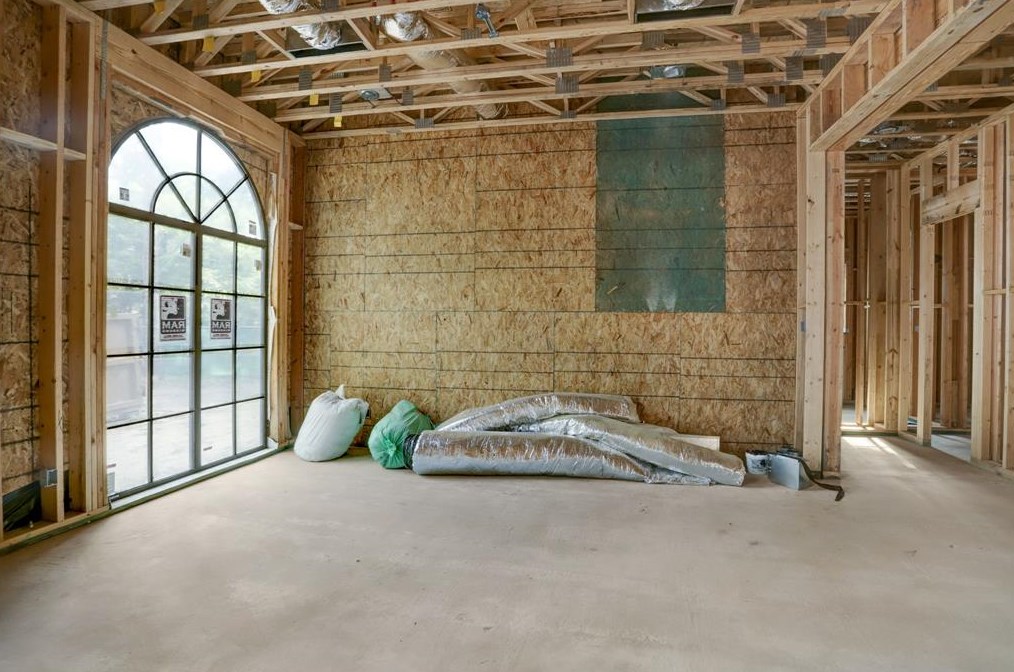 10830 Roaring Brk Ln, Houston TX 77024-6813 exterior