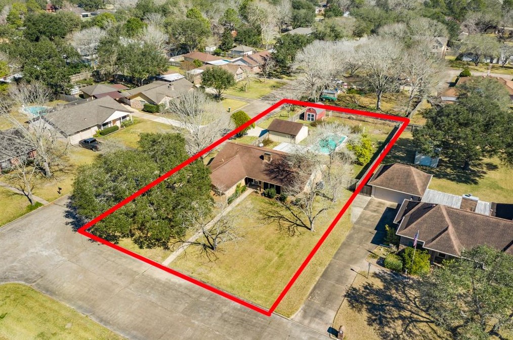 3701 Wildwinn Ct, Alvin, TX 77511-5111