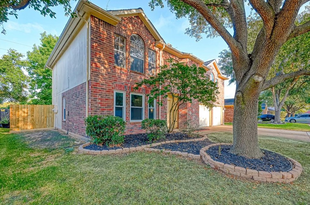 3039 Texas Oak Dr, Katy, TX 77449-4392