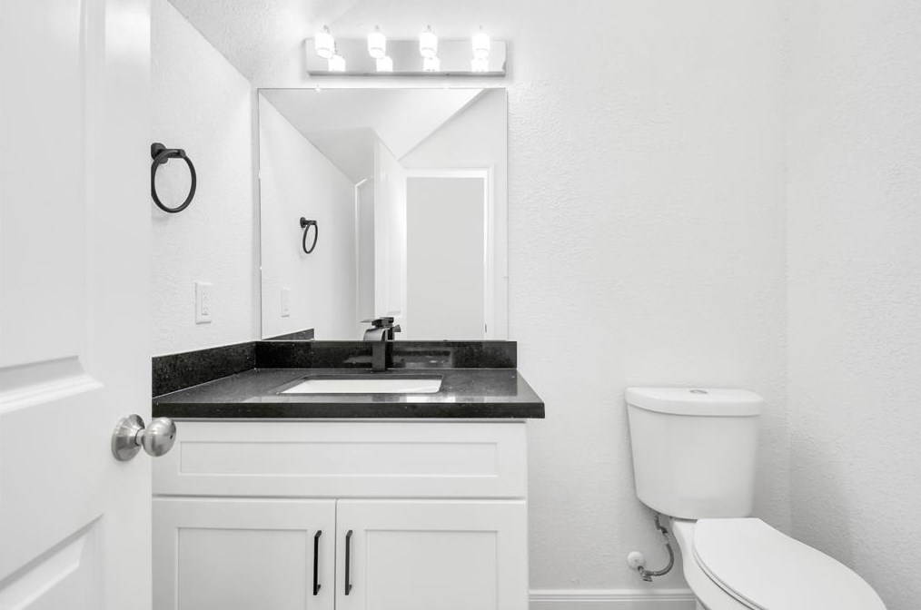 3433 Shelby Cir, Houston TX 77051-1256 exterior