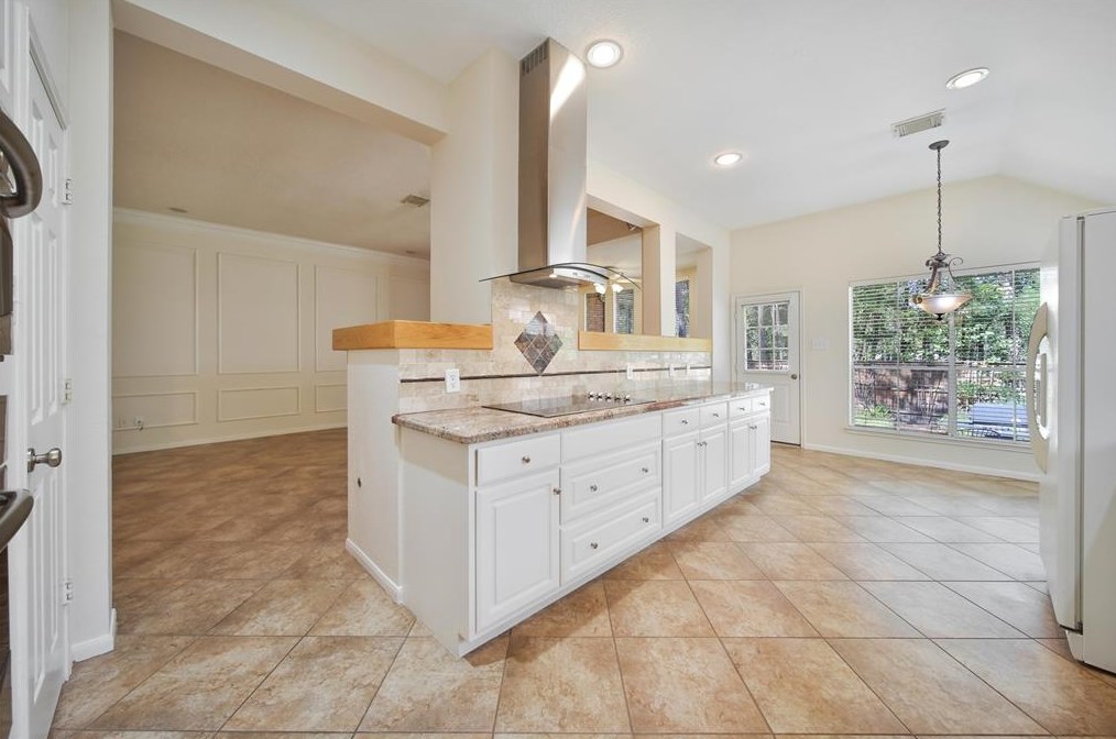 55 Crossed Birch Pl, Spring TX  77381-6024 exterior