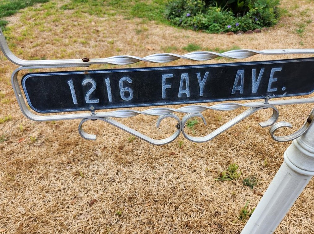 1216 Fay Rd, Kemah, TX 77565-3001