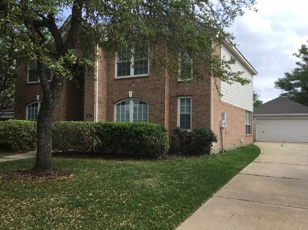 141 Laguna Pointe Dr, League City, TX 77573-9004