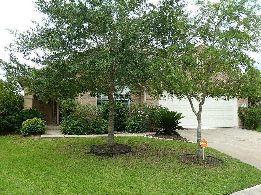 13006 Balsam Lake Ct, Pearland, TX 77584