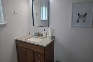 609 W Barton St, Calvert, TX 77837 - Photo 4