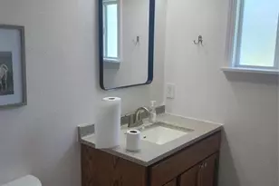 609 W Barton St, Calvert, TX 77837 - Photo 10