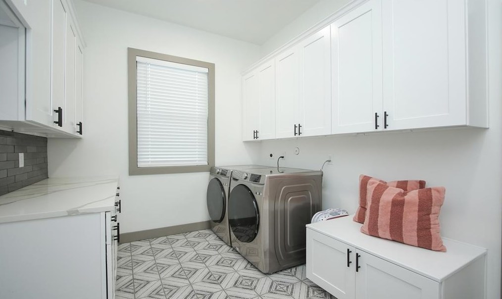 716 Barkley St, Houston TX  77022-3917 exterior