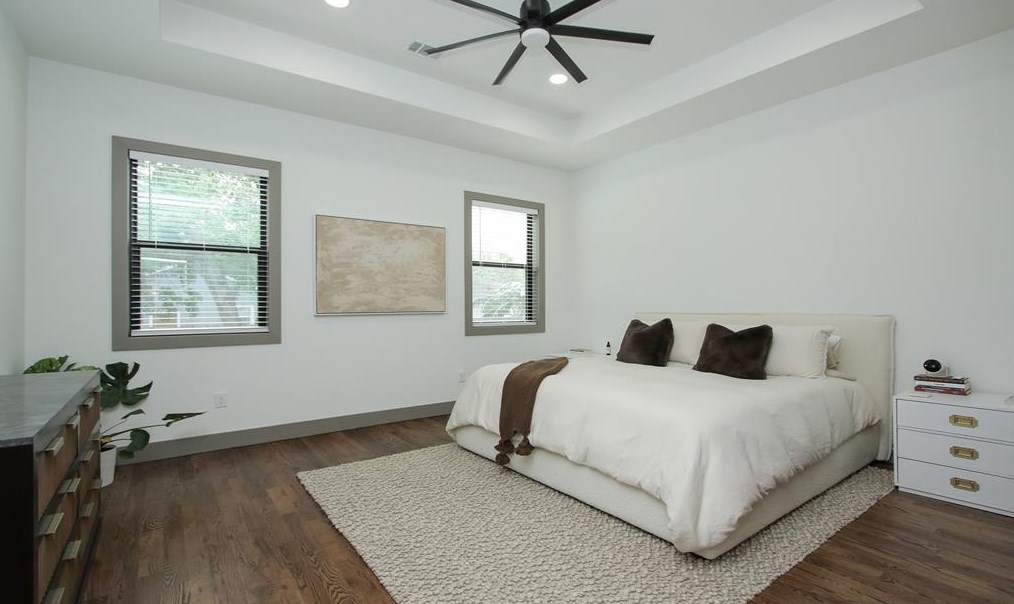 716 Barkley St, Houston TX  77022-3917 exterior