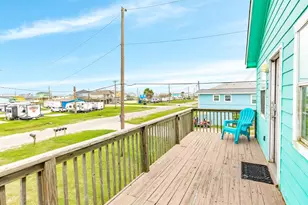 337 Thunder Rd, Surfside Beach, TX 77541 - Photo 8