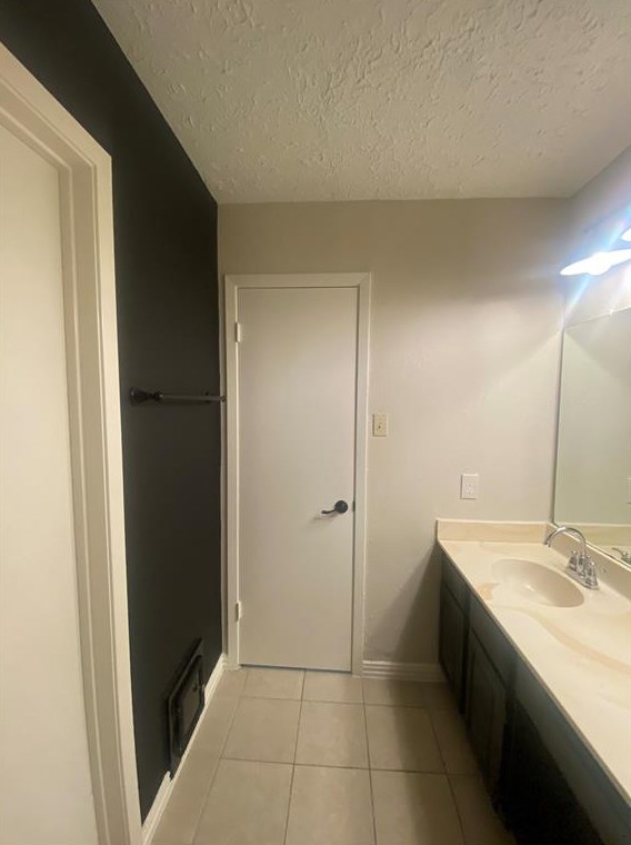 14235 Royal Hill Dr, Houston TX  77083-6133 exterior