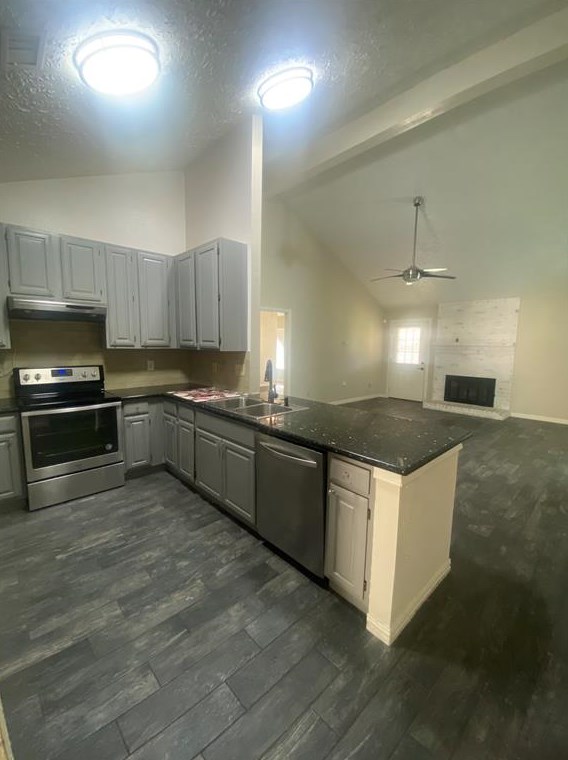 14235 Royal Hill Dr, Houston TX  77083-6133 exterior