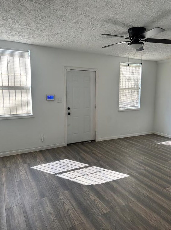 978 Ringold St #b, Houston, TX 77088