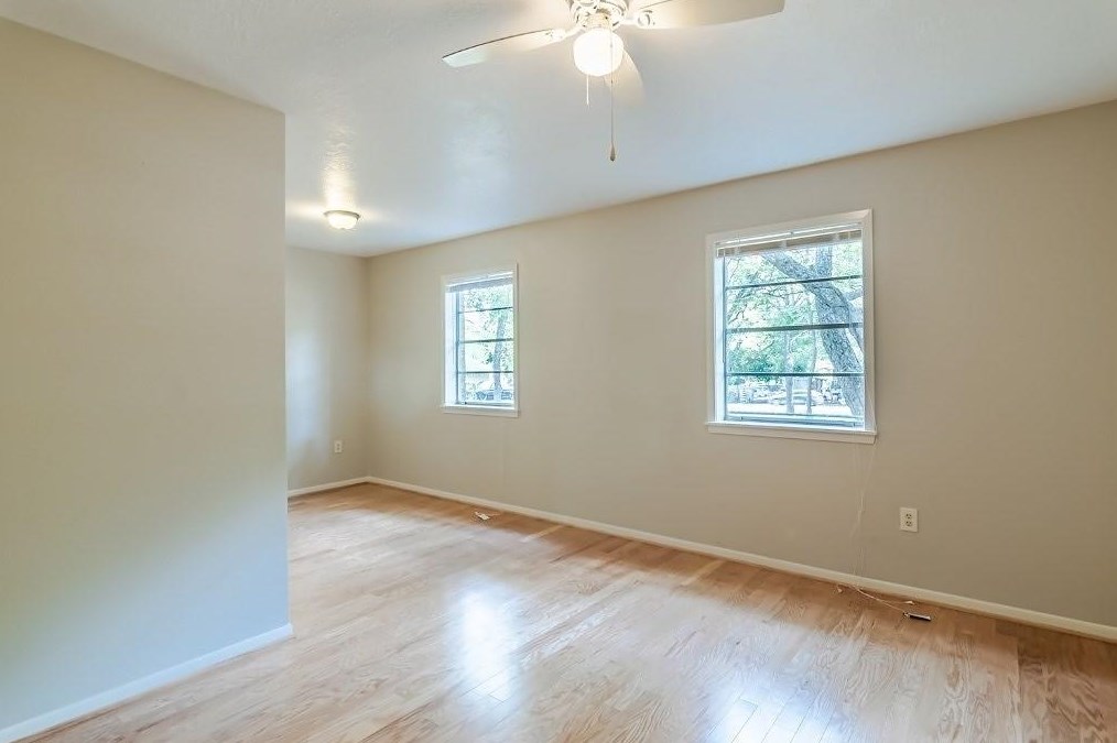 1017 Washington St, Brenham, TX 77833-4245