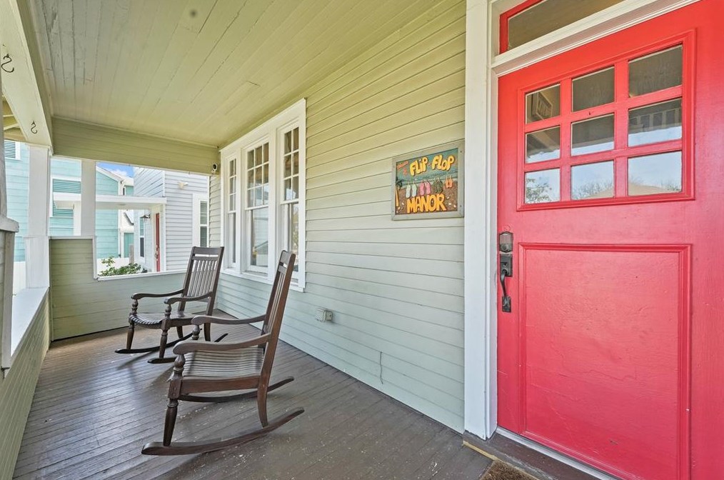 2917 Avenue Q, Galveston, TX 77550