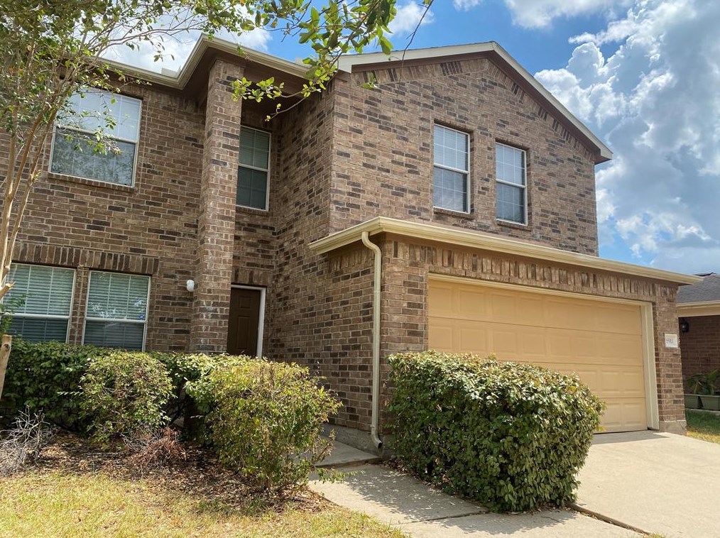 8911 Grand Villa Ln, Richmond, TX 77407