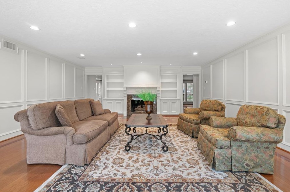 5607 Westerham Pl, Houston TX  77069-1934 exterior
