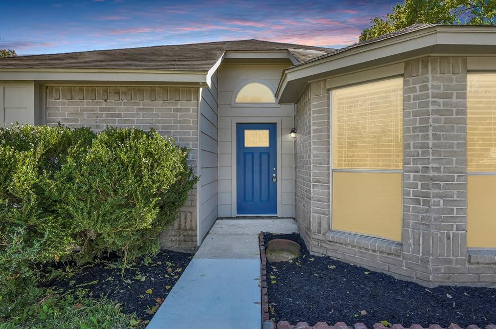 2306 Piddler Dr, Spring TX  77373-6241 exterior