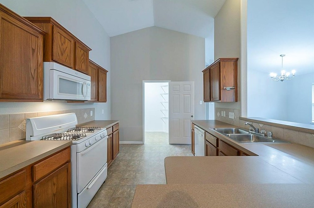 6122 Wilcox Point Dr, Spring, TX 77388-6930