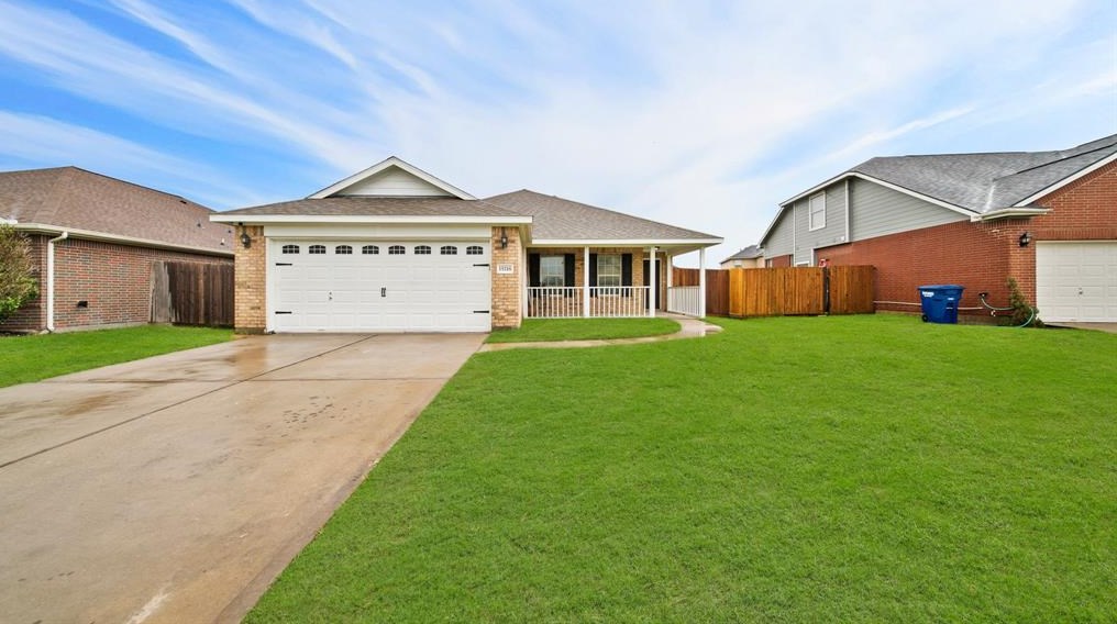 15218 Arnold, Baytown TX  77523-8691 exterior