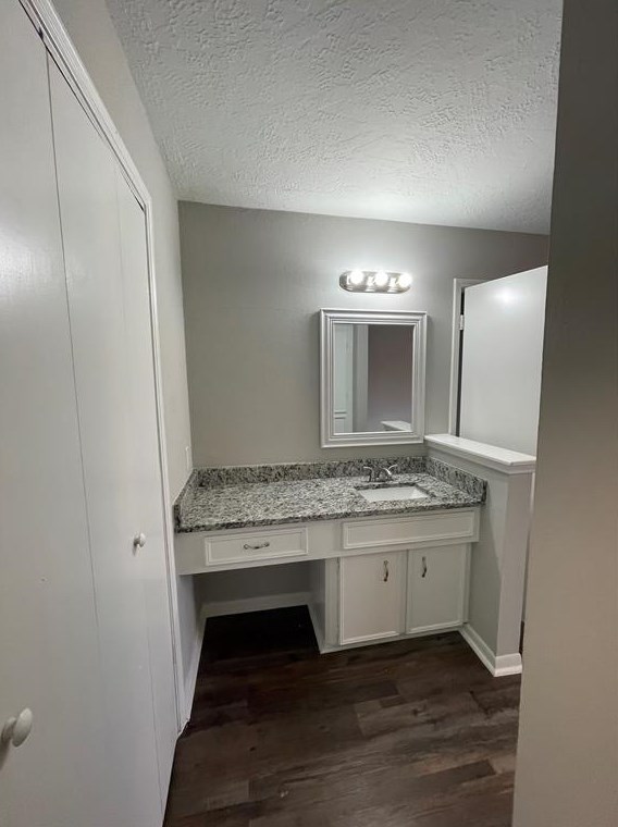 20047 Navaho Trl, Katy TX  77449-4917 exterior