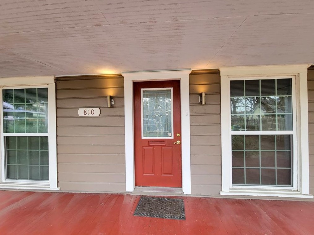 810 E 28th St, Houston, TX 77009