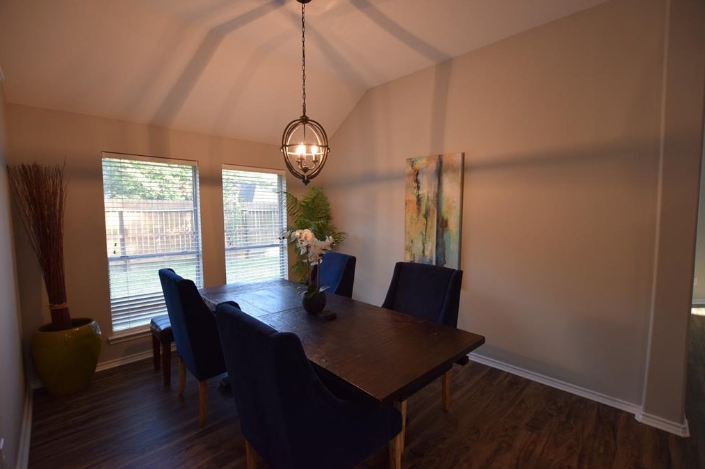 9615 Willow Crossing Dr, Houston, TX 77064