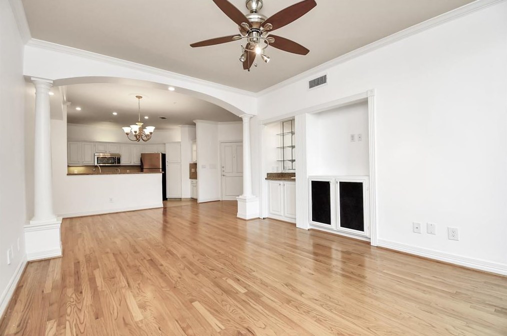 2111 Welch St #b213, Houston, TX 77019