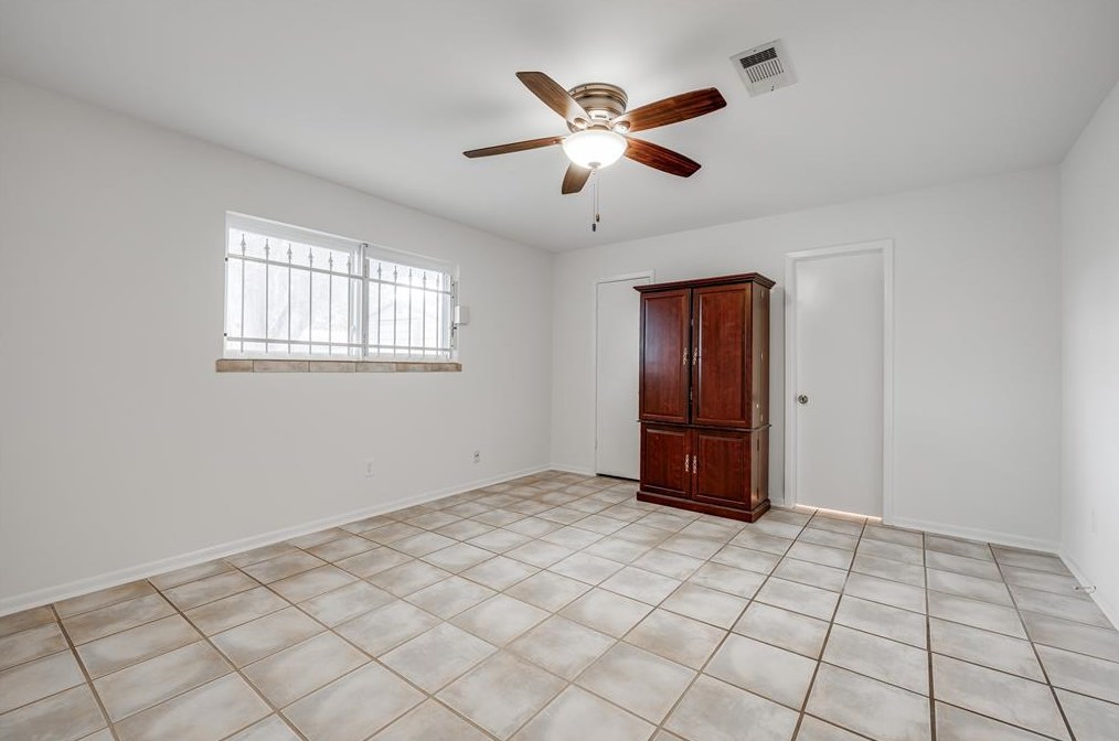 922 Mierianne St, Houston TX  77093-1227 exterior