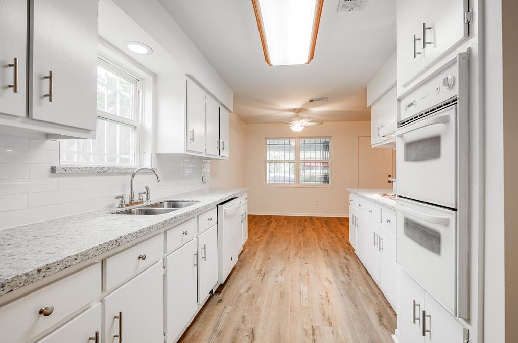 922 Mierianne St, Houston TX  77093-1227 exterior